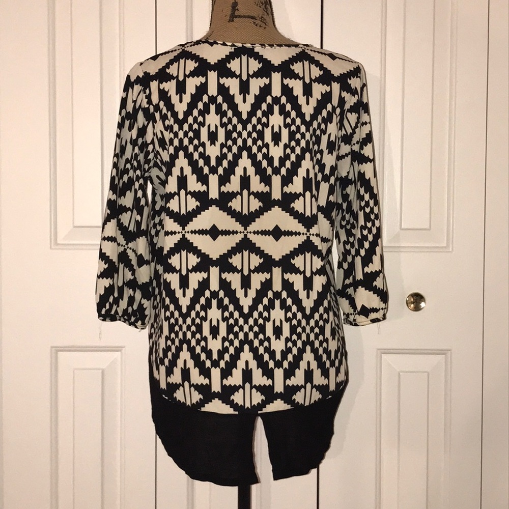 Blouse - Picture 2 of 2